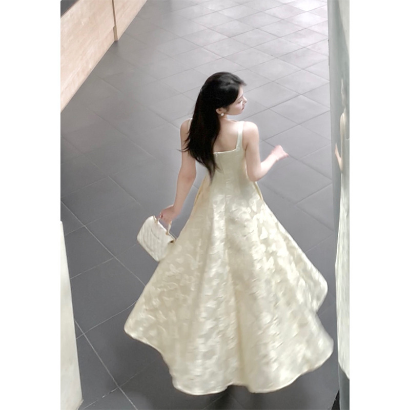 French-Style Embroidered Dress for Women, Vintage Elegant, Niche Design, Waist-Cinching, Slimming, Gentle Style, Birthday Dress French-Style Embroidered Dress for Women, Vintage Elegant, Niche Design, Waist-Cinching, Slimming, Gentle Style, Birthday Dress