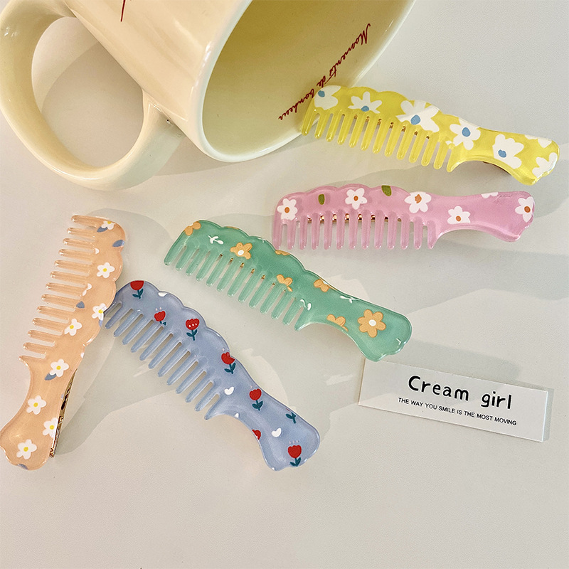 Fashion Creative 2022 New Small Cute  Candy Color Comb Shape Barrettes For Girl display picture 3