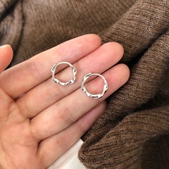 寝ても摘まなくてもいいです色あせない通体s925銀色の丸い顔の小さなイヤリングの女性シンプルな小さな耳ボタンins
