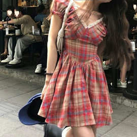 法式小众小个子连衣裙夏季新款显瘦复古格子高级泡泡短裙