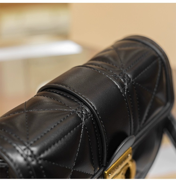 Túi đeo nách da thật Hồng Kông dáng saddle mini, đeo chéo đa năng — Màu trắng, Màu đen chi tiết 16