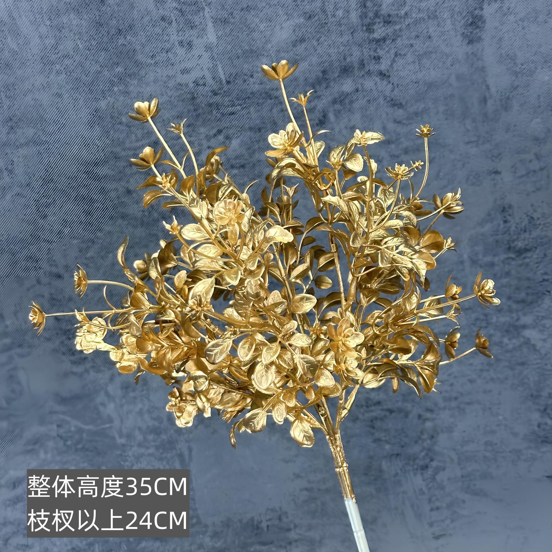 Hoja de oro artificial hoja de abanico de eucalipto hoja de ginkgo HOJA DE Navidad Año Nuevo bendición cubo arreglo floral hogar Víspera de Año Nuevo Flor al por mayor