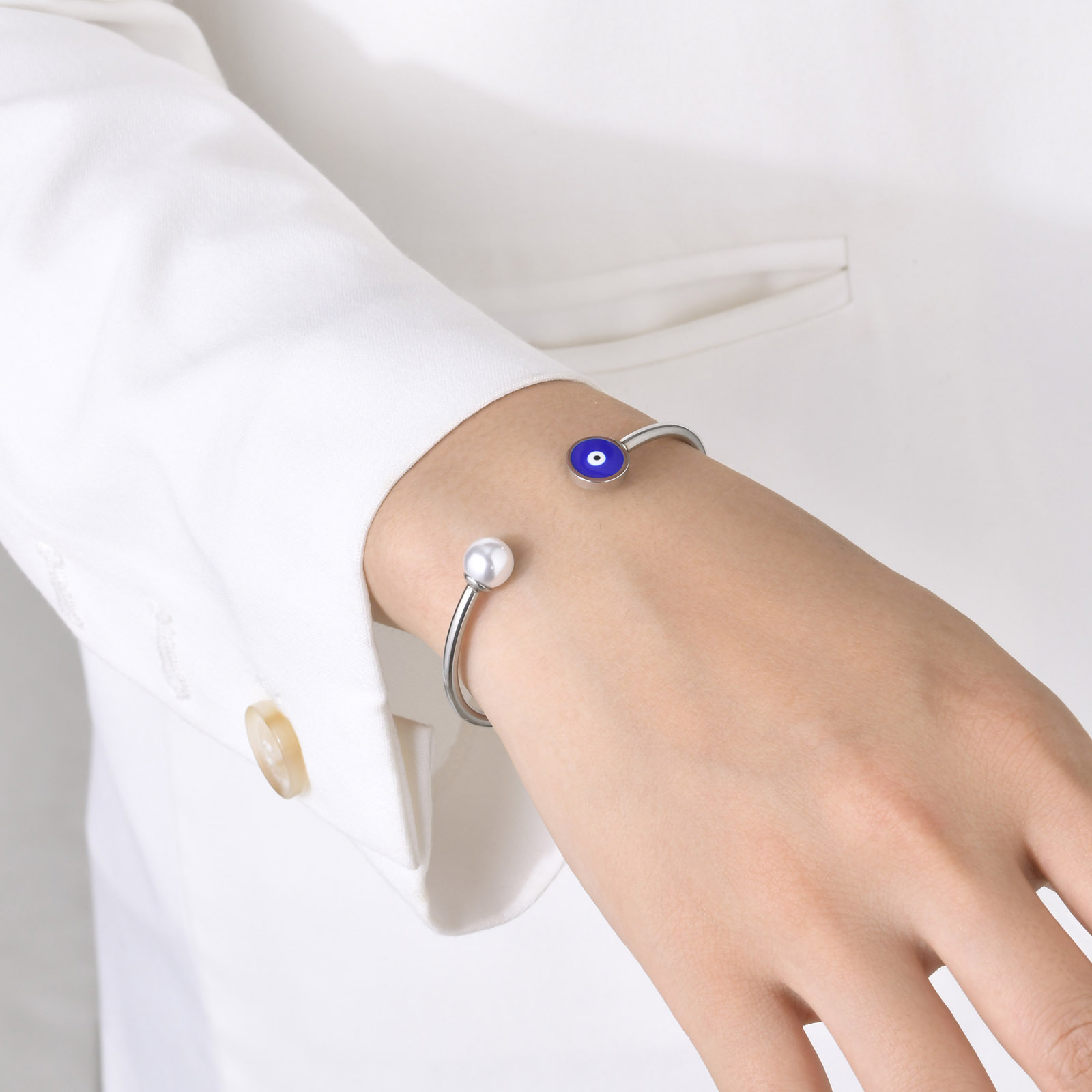 Fashion Devilu0027S Eye Stainless Steel Plating Inlay Pearl Bangle 1 Piece