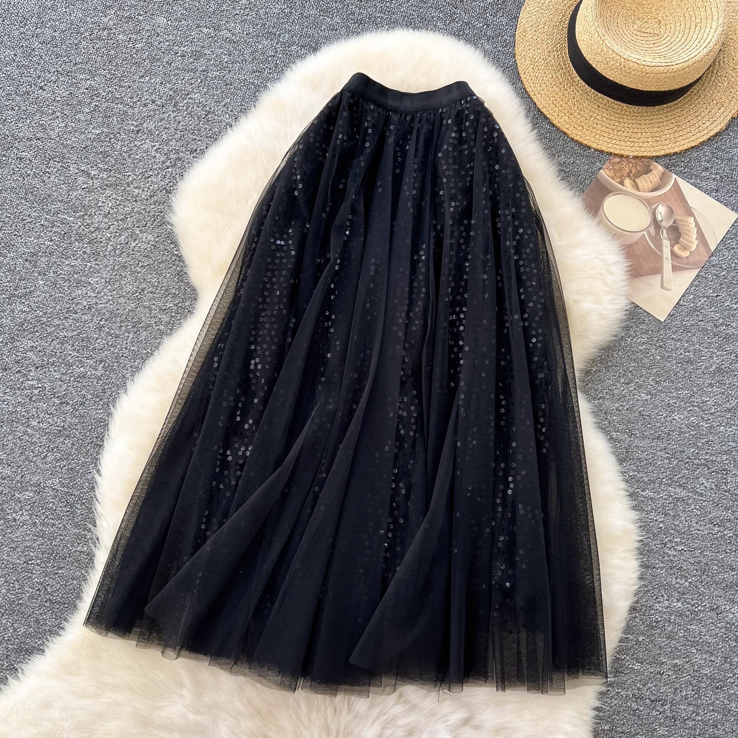 Dámská sukně do a ze sametu a síťoviny s flitry a elastickým pasem_voghion.com