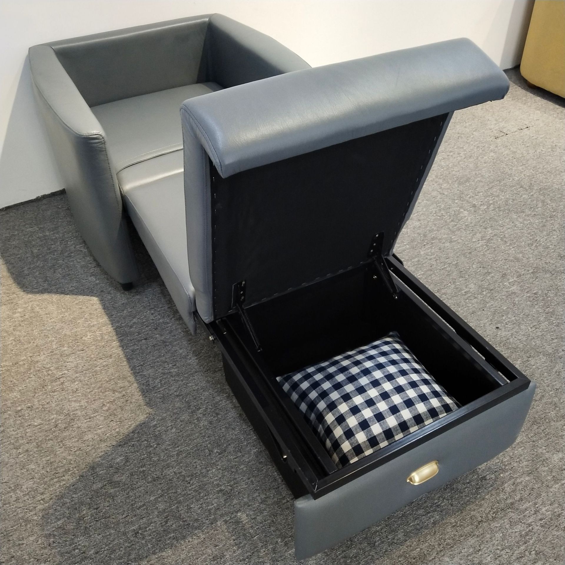 Almacenamiento plegable multifuncional de una sola persona balcón sofá cama de almuerzo tecnología tela de cuero silla de acompañamiento médico