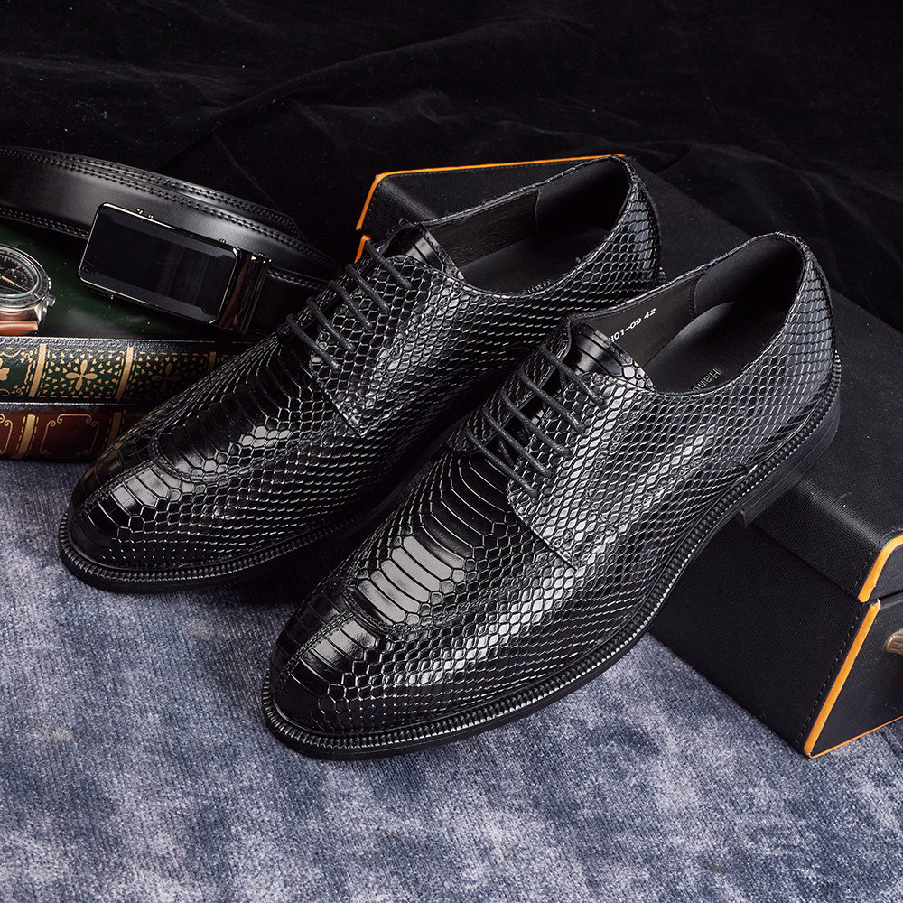 高档手工头层牛皮跨境新蛇纹大码男鞋夏季百搭英伦风商务正装皮鞋