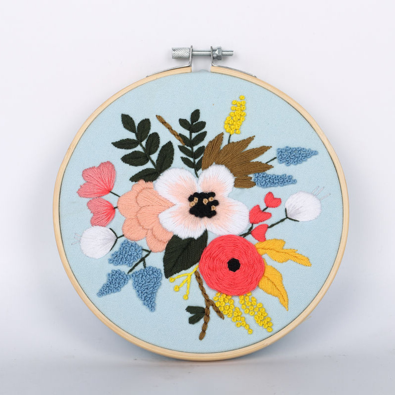 Estilo europeo fragancia floral viento suave xiangyang DIY bordado hecho a mano material paquete traje de costura