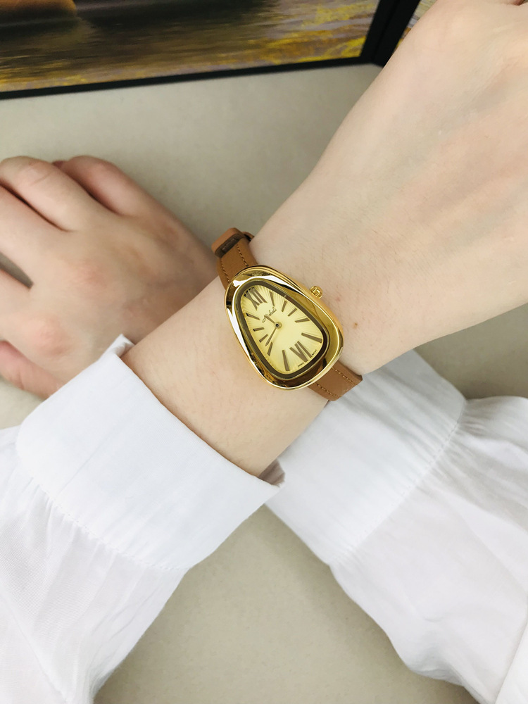110g Weight Tempered Glass Mirror Material Genuine Leather Strap Material Watch Classification Pointer Display Type Buckle Buckle Style Oval Dial Shape Casual, Holiday Occasion Quartz Movement Solid Color Pattern All Seasons Season Women's Gender Vintage Style, Classic Style Style Vintage Style Classic Style Solid Color Buckle Quartz Watch Women's Watches 24