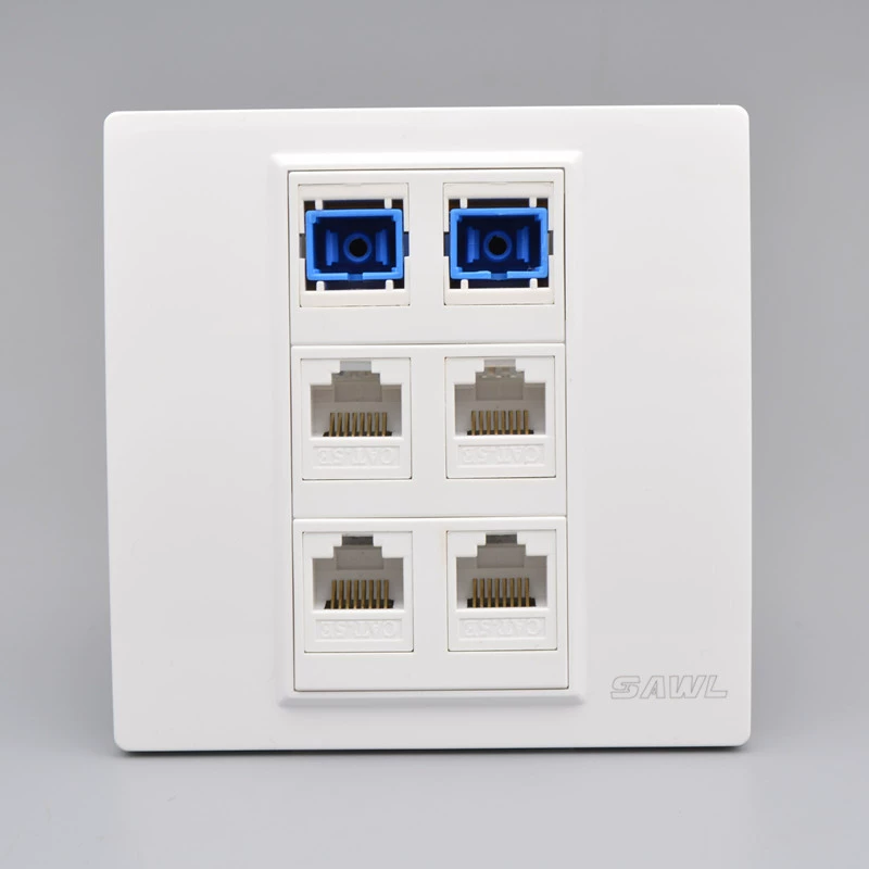 2 Оптоволокно 4-портовая сетевая панель 86-тип Четырехпозиционный сетевой кабель без компьютера плюс Двухпортовая широкополосная настенная розетка из оптического волокна SC
