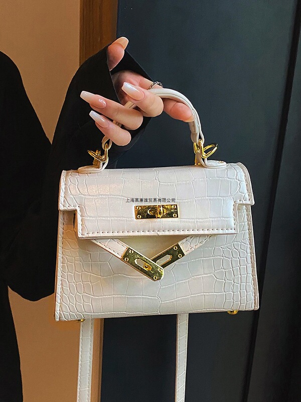 Ck&Gr Handbag Women's 2024 Crocodile Pattern Kelly Bag Is Popular This Year, High-End French Niche Crossbody Bag Ck&Gr Handbag Women's 2024 Crocodile Pattern Kelly Bag Is Popular This Year, High-End French Niche Crossbody Bag