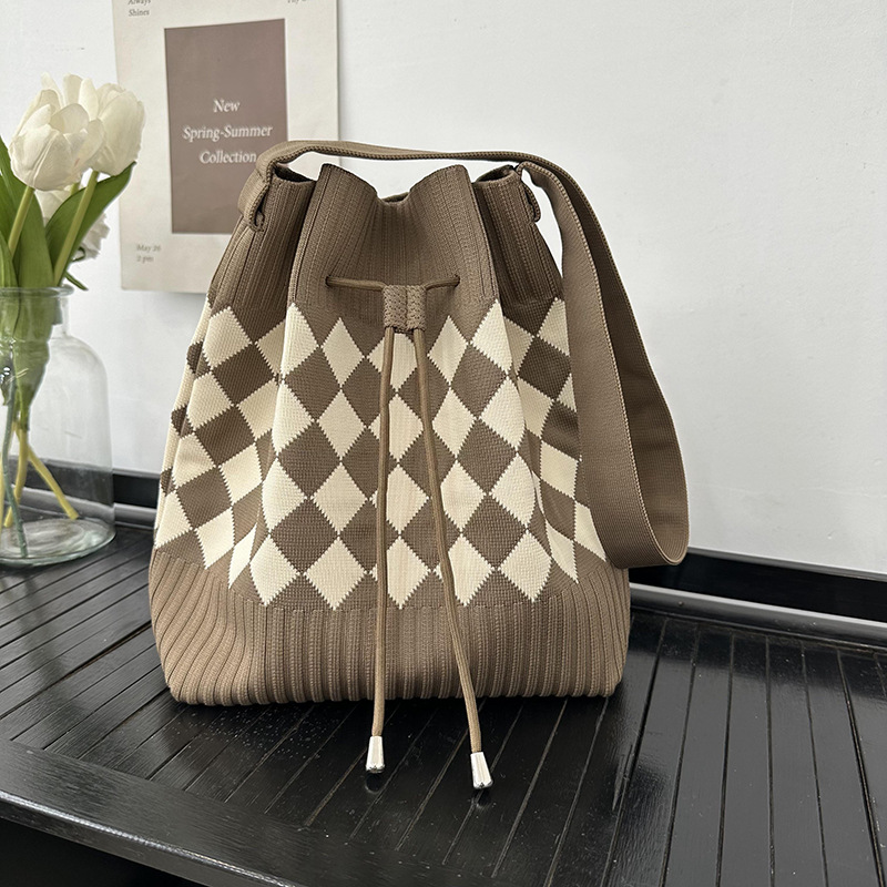 Nuevo bolso de cubo con cordón, bolso de punto, bolso de mano casual de gran capacidad, tablero de ajedrez, bolso tejido de moda de doble clavija