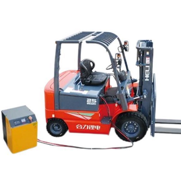 中国工厂1.5吨锂电叉车CPD15H3热卖中