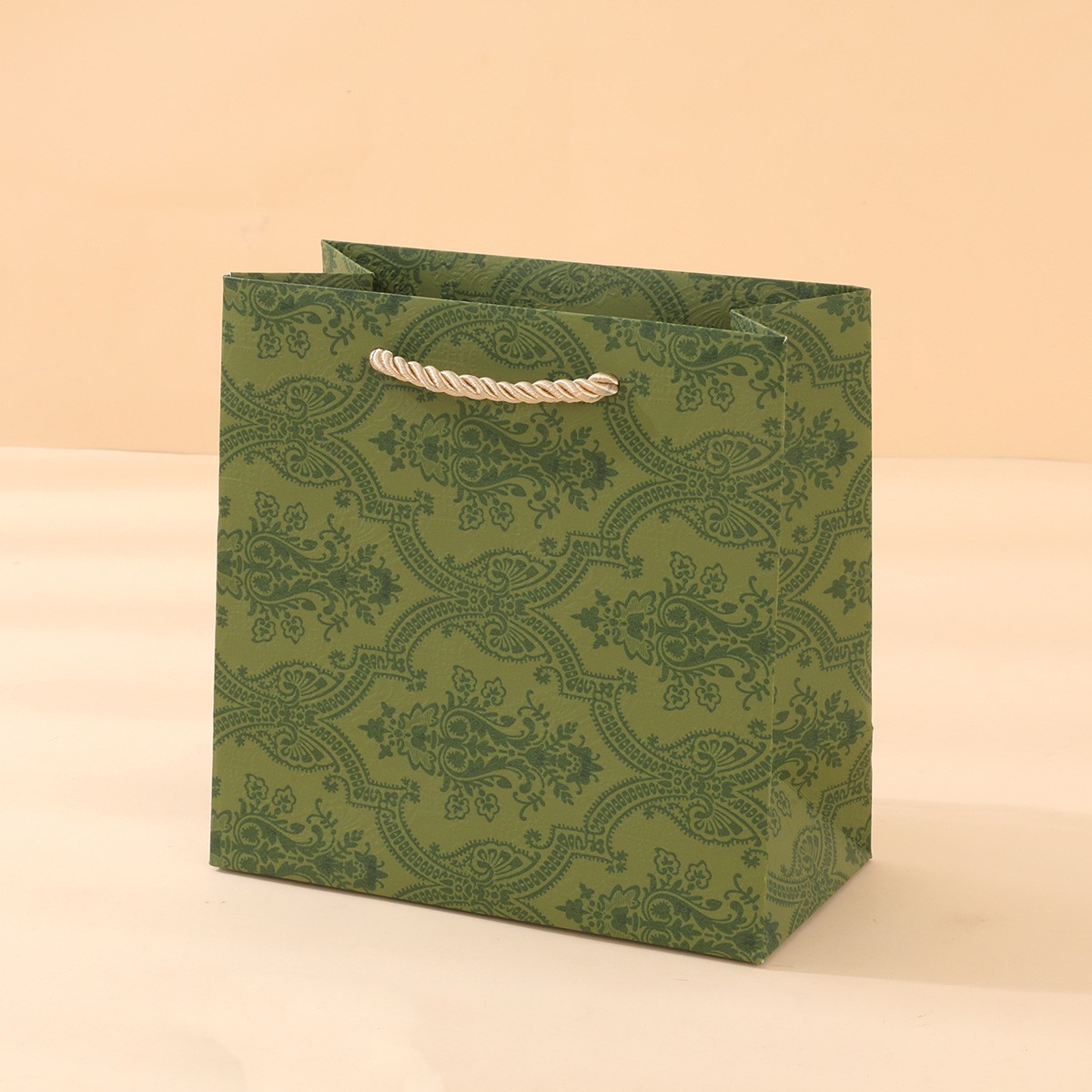 Caja de embalaje de regalos de lujo ligero, caja de lápiz labial, caja de embalaje de joyas, caja de embalaje de regalos al por mayor