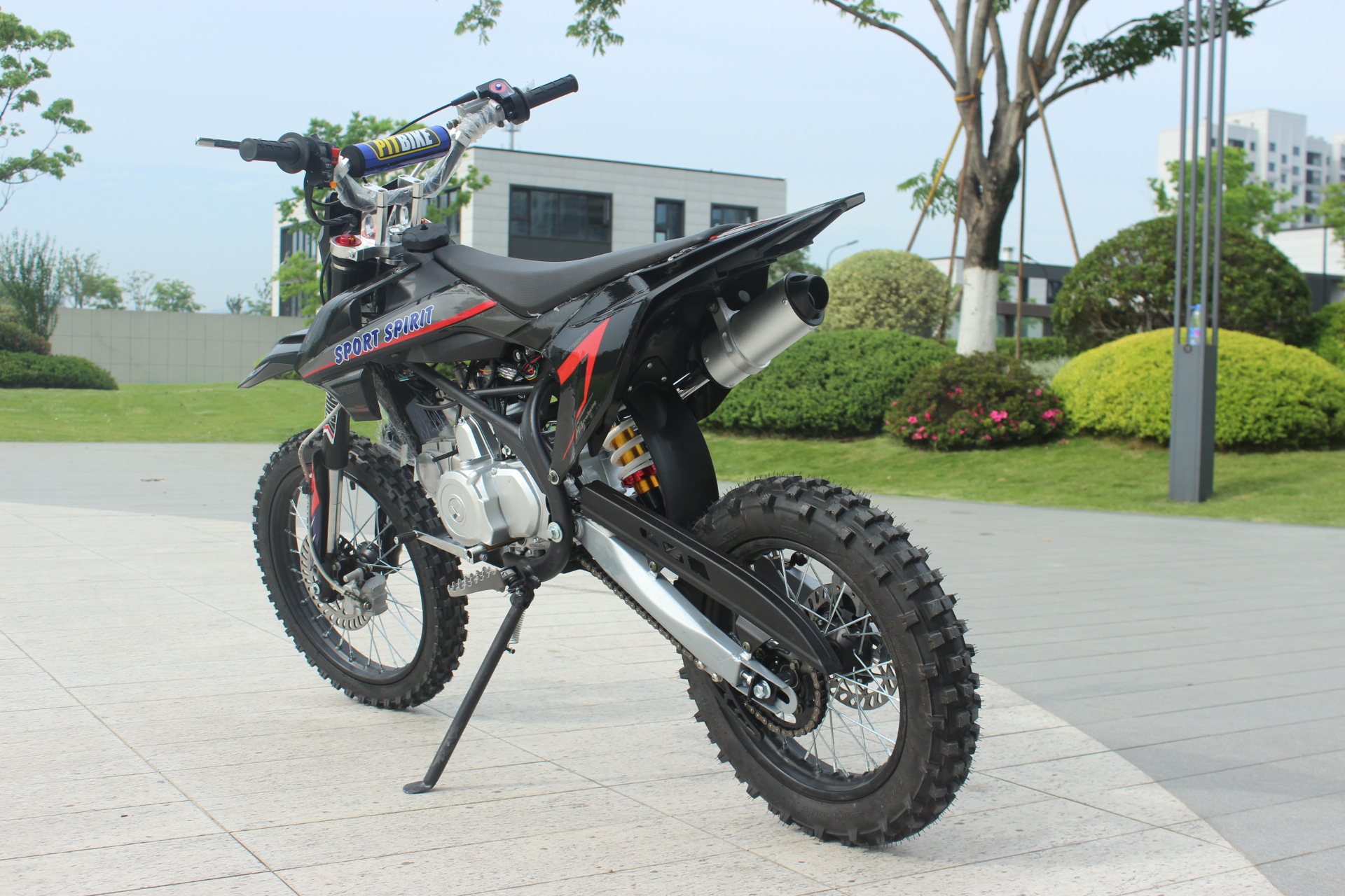 Brand New Off-Road Motorcycle, Mountain Dirt Bike with Reinforced Frame, Professional Motorcycle, 125Cc All-Terrain Motorcycle
