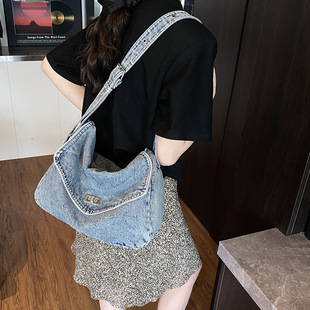 �羳ţ�в�����Ů2025�¿�r�аٴ�玧�μ��������ͨ���]���