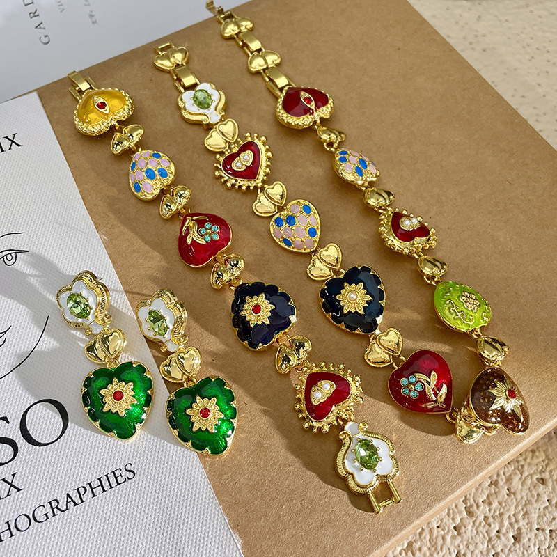 1 Piece, 1 Pair Quantity 1 Piece 1 Pair Elegant Retro Lady Heart Shape Flower Artificial Crystal Alloy Asymmetrical Plating Women's Bracelets Earrings Necklace