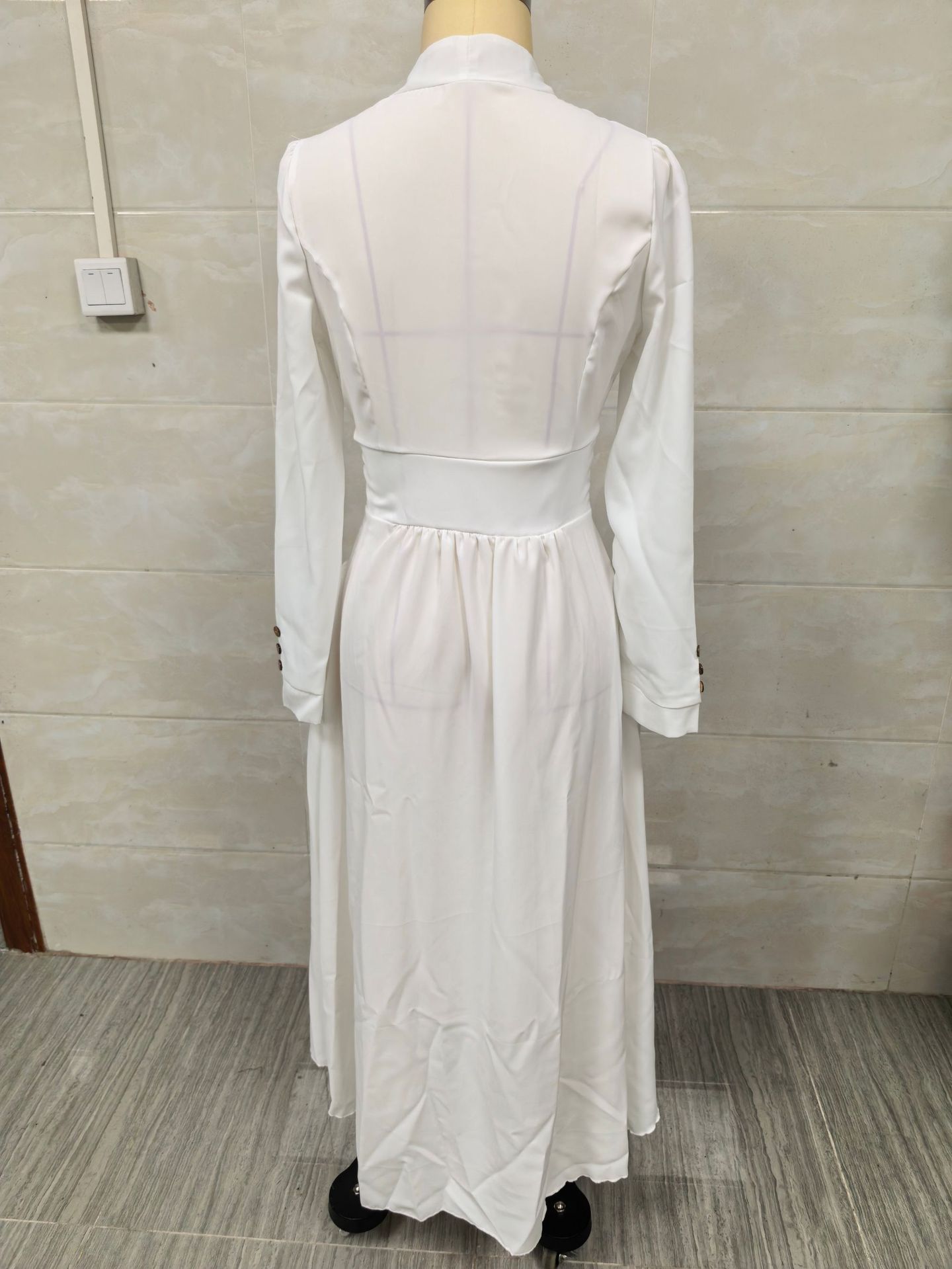 Elegant Waist Cinching V Neck Puff Sleeve Dress Full Skirt Women's Clothing_ecoleips.com