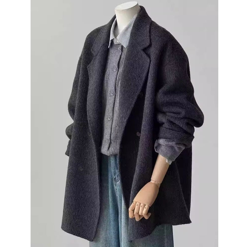 High-End Hepburn Style Double-Sided Cashmere Outwear for Women Autumn and Winter Suit Collar Short Style Lazy Woolen Outwear Winter