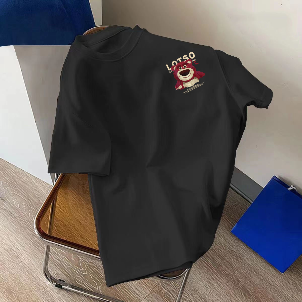 작은 딸기 블랙