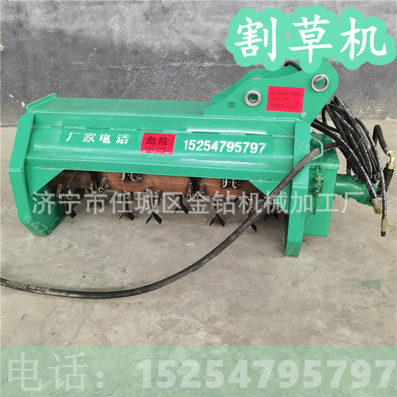 公路两侧斜坡清理杂草打草 60小挖掘机割草机 园林除草碎枝一体机