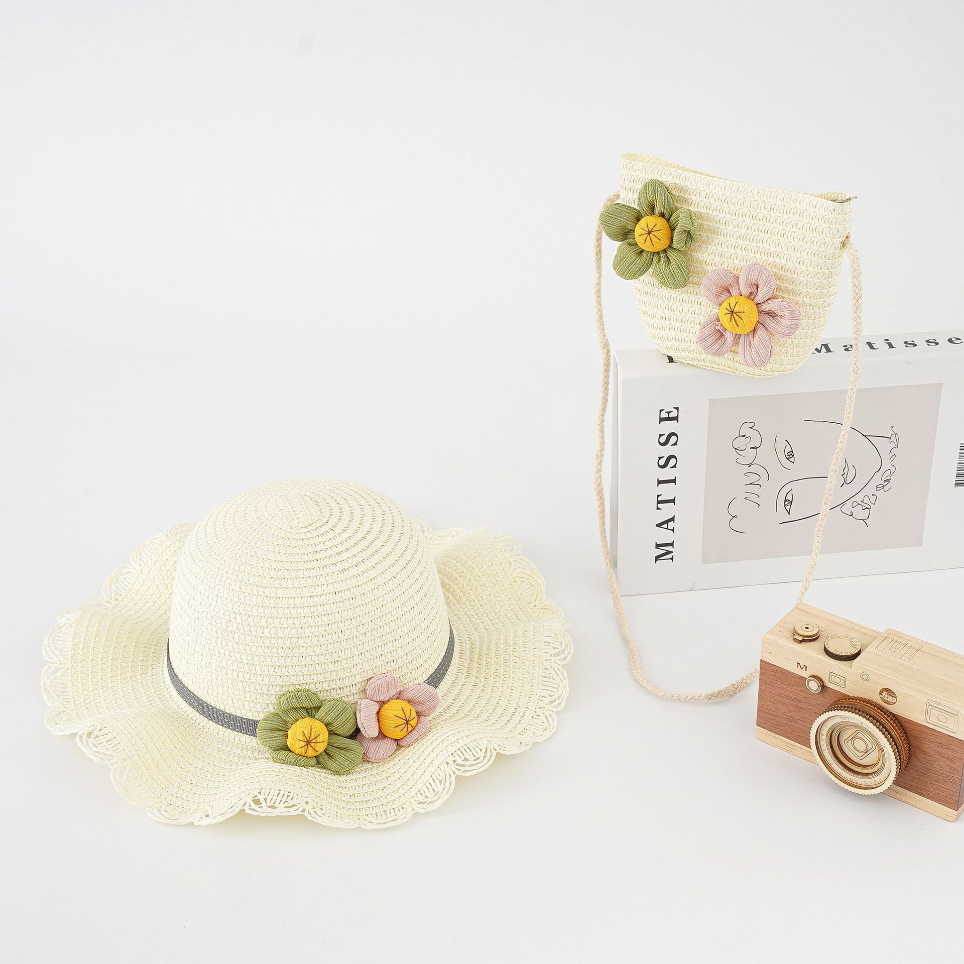 2023 nuevo traje de paja para niños bolsa de moda para niñas bolso de verano flor sombrero de paja