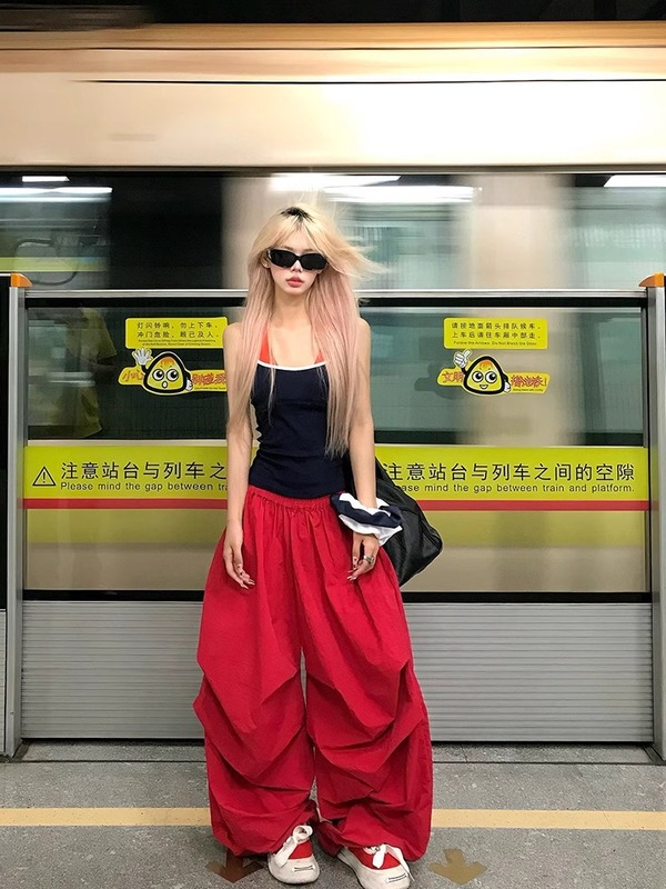 韓国スタイルの怠惰なレトロな無地のドレープカジュアルパンツ女性のための 2025 夏の新しいルーズアメリカンワイドレッグフロアレングスパンツ|undefined
