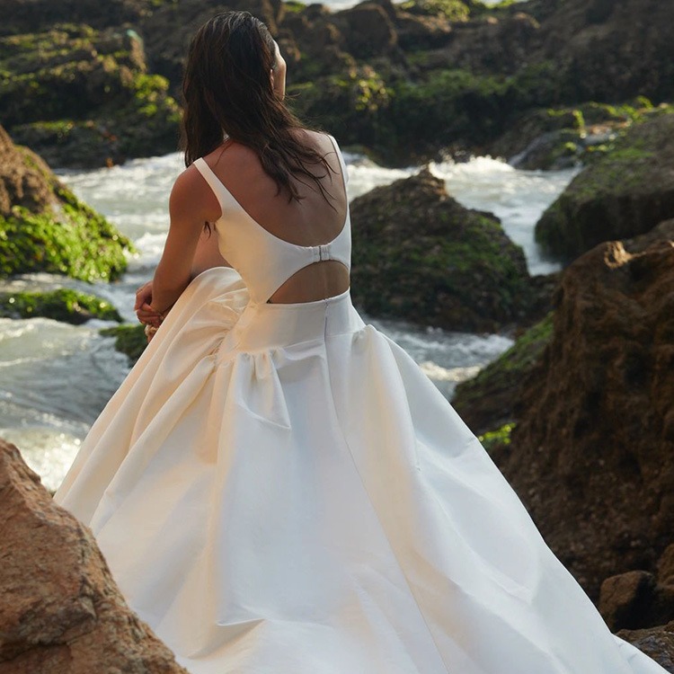 Verano de comercio exterior europeo y americano vestido transfronterizo color sólido moda elegante simple correa boda noche vestido banquete al por mayor