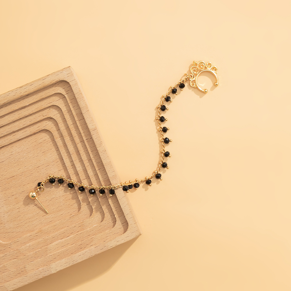 Schmuck im ethnischen Stil mit integrierten Ohrringen und künstlicher Kristallquaste, Ring, süßer und cooler Nasenclip aus Metall_voghion.com