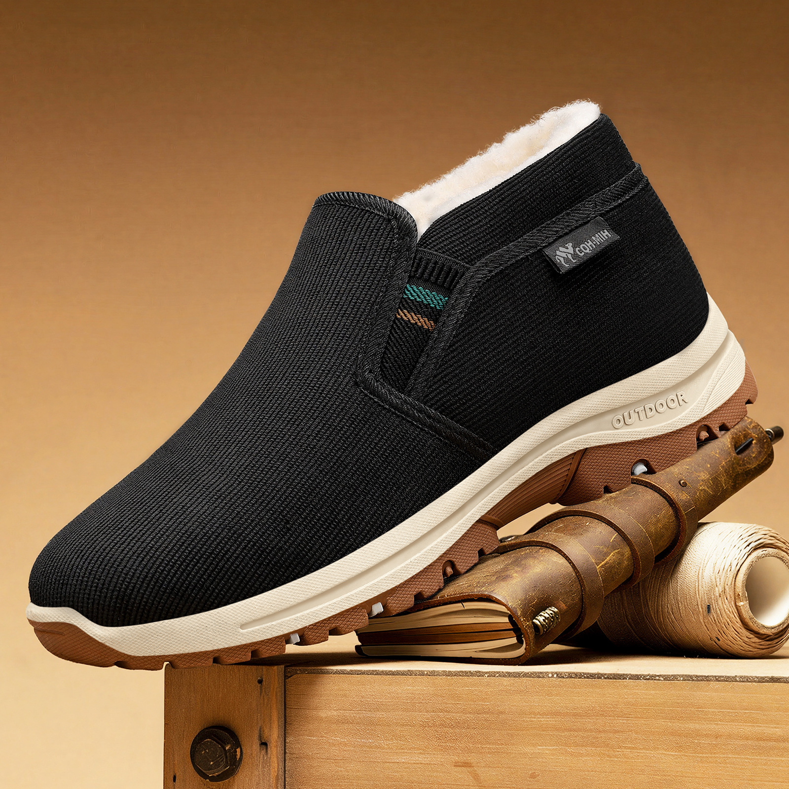 Hombres calentadores de invierno zapatos de algodón viejos zapatos de tela de Beijing más vello grueso papá de mediana edad cómodos zapatos casuales