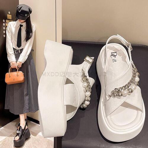 Thick-soled fashionable sandals for women's new hot summer exterior breathable sponge cake height-enhancing skirt niche style