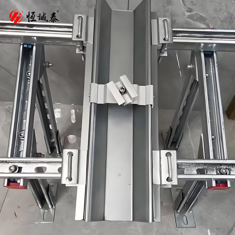 太阳能光伏板导水槽主防水锌铝镁M型导水槽铝合金W型导水槽可切割