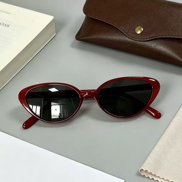 New Versatile Fashion Polarized Cat-Eye Sunglasses with Uv Protection, Popular for Street Photography, High-End Style for Nearsightedness