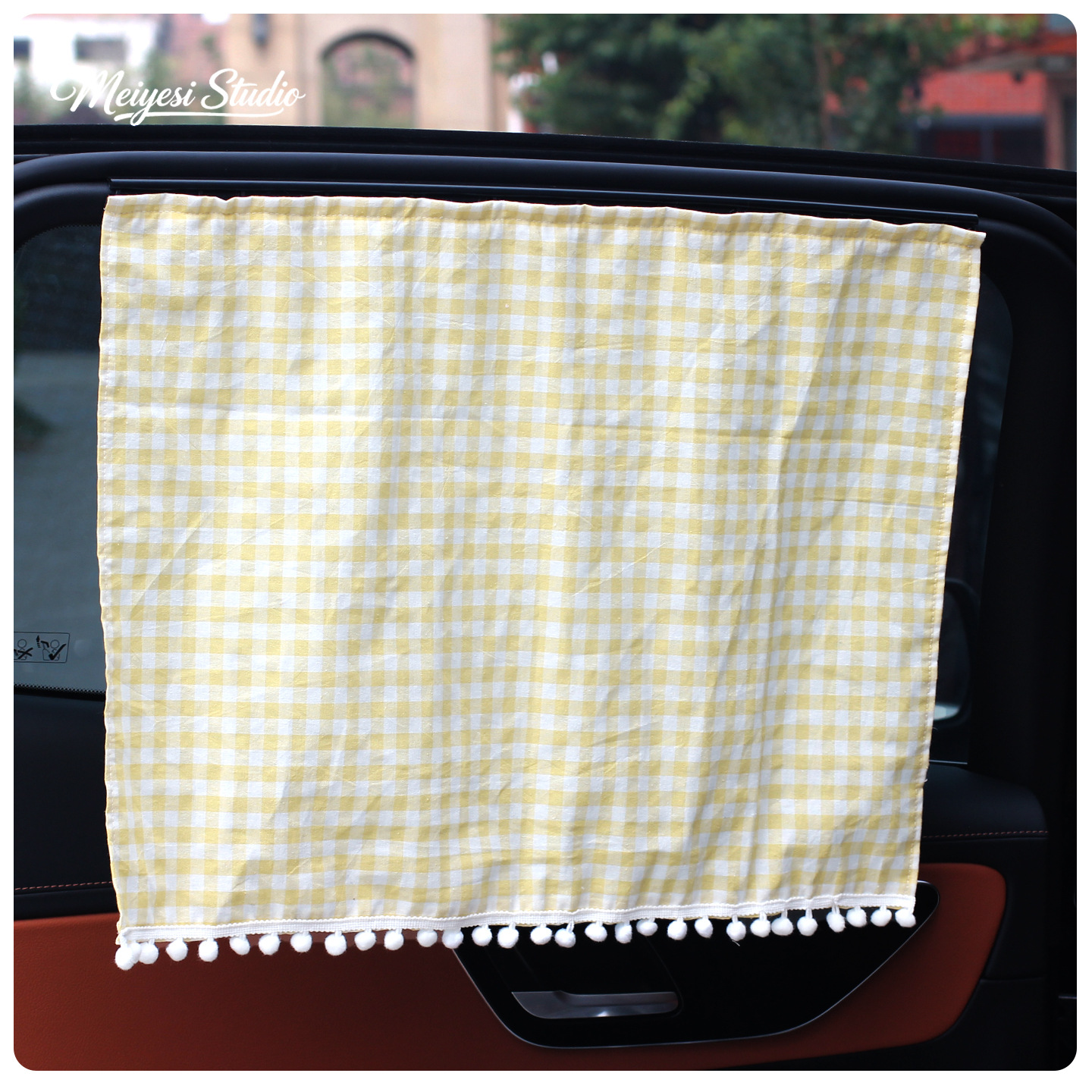 Yellow White Hair Ball Plate-Orbit - Curtain