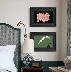 "Chinese-style Restaurant Decorative Paintings of Grapes and Orchids: Fruit Art Living Room Wall Hangings with Light French Style"