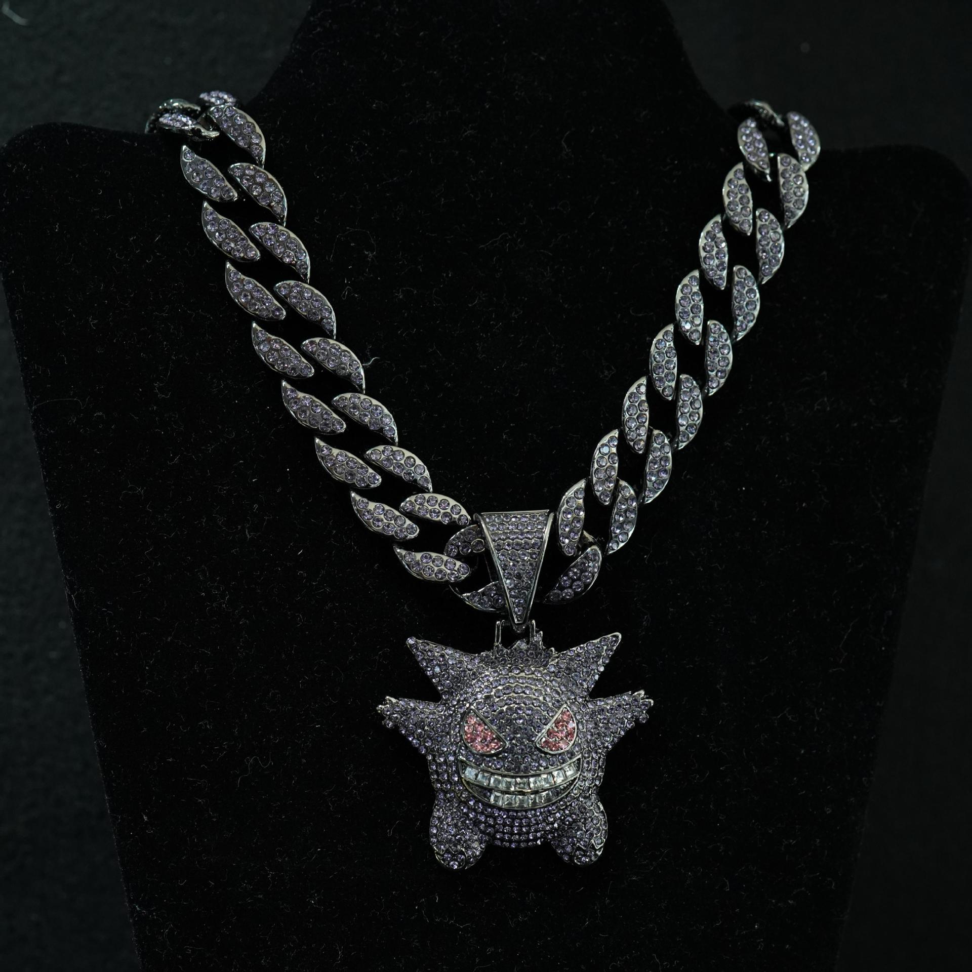 Personalidad europea y americana hiphop Pokemon elfo anime mascota elfo gungghost colgante de aleación collar de hip-hop