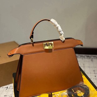 F ����ƤС؈��peekaboo�����С�֫F�μ�б������ĸ�Ʒ�|���羳