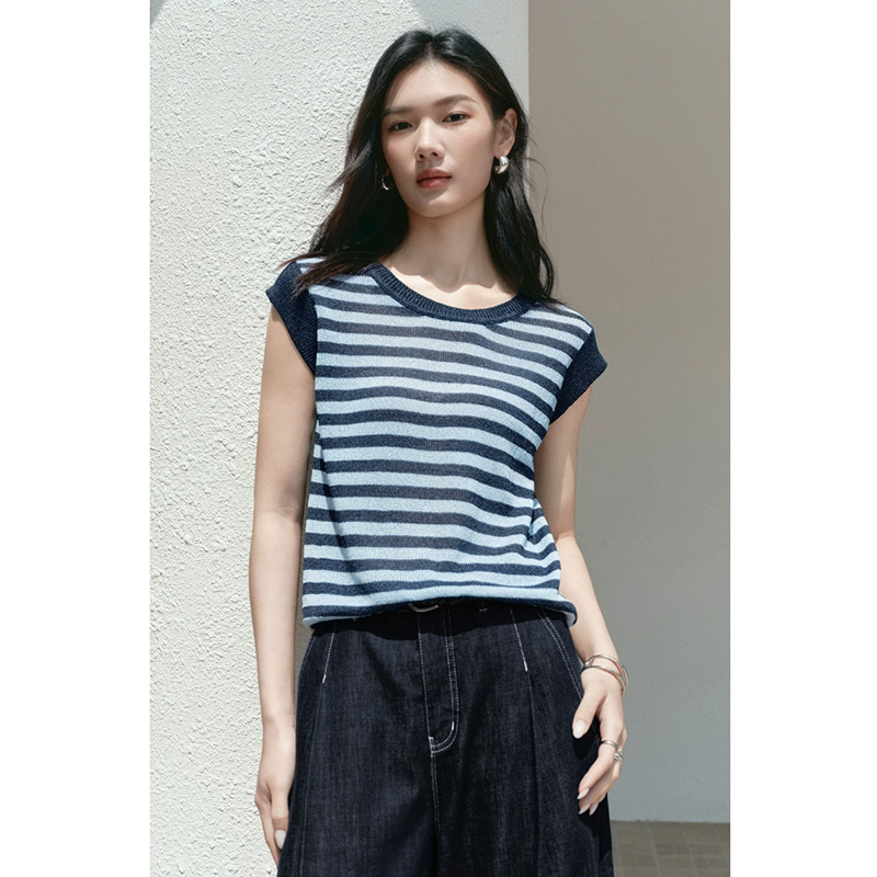 Light-Touch Round-Neck Slightly Loose Sleeveless Knit Top for Women, New Summer 2026 Model 1H4933621