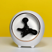 w AƯ w Ferrofluid Speaker