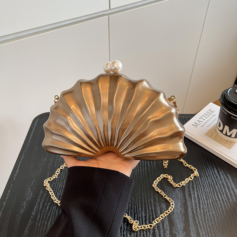 2025 New Cross-Border Women's Evening Bag Irregular Shell Acrylic Handbag Fashion Wedding Banquet Bag - Thumbnail 5