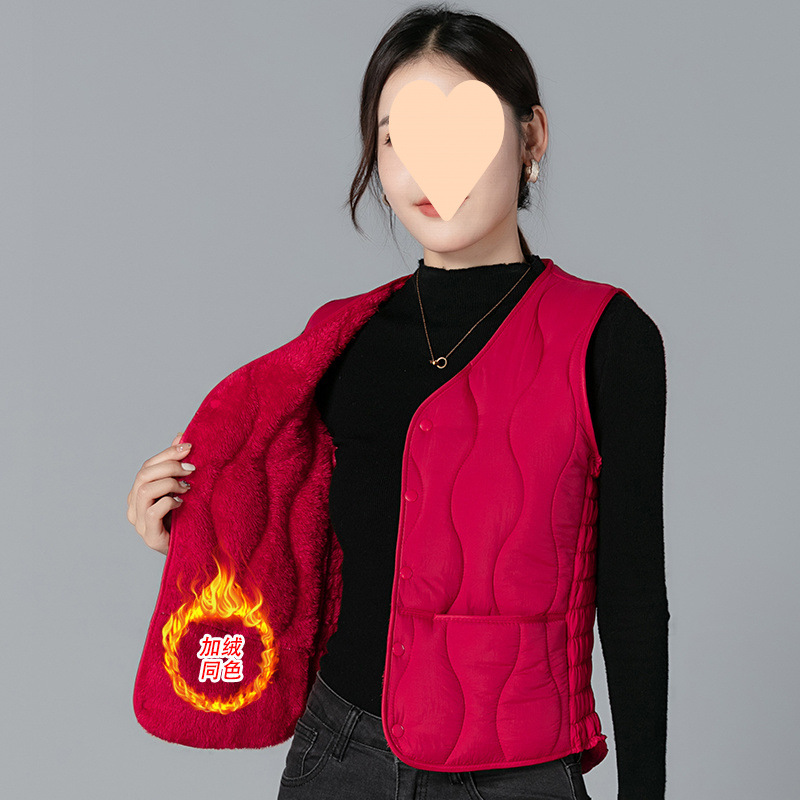 2025 down cotton vest for women in autumn and winter, new plush thickened short style, close-fitting vest, slim vest, large size