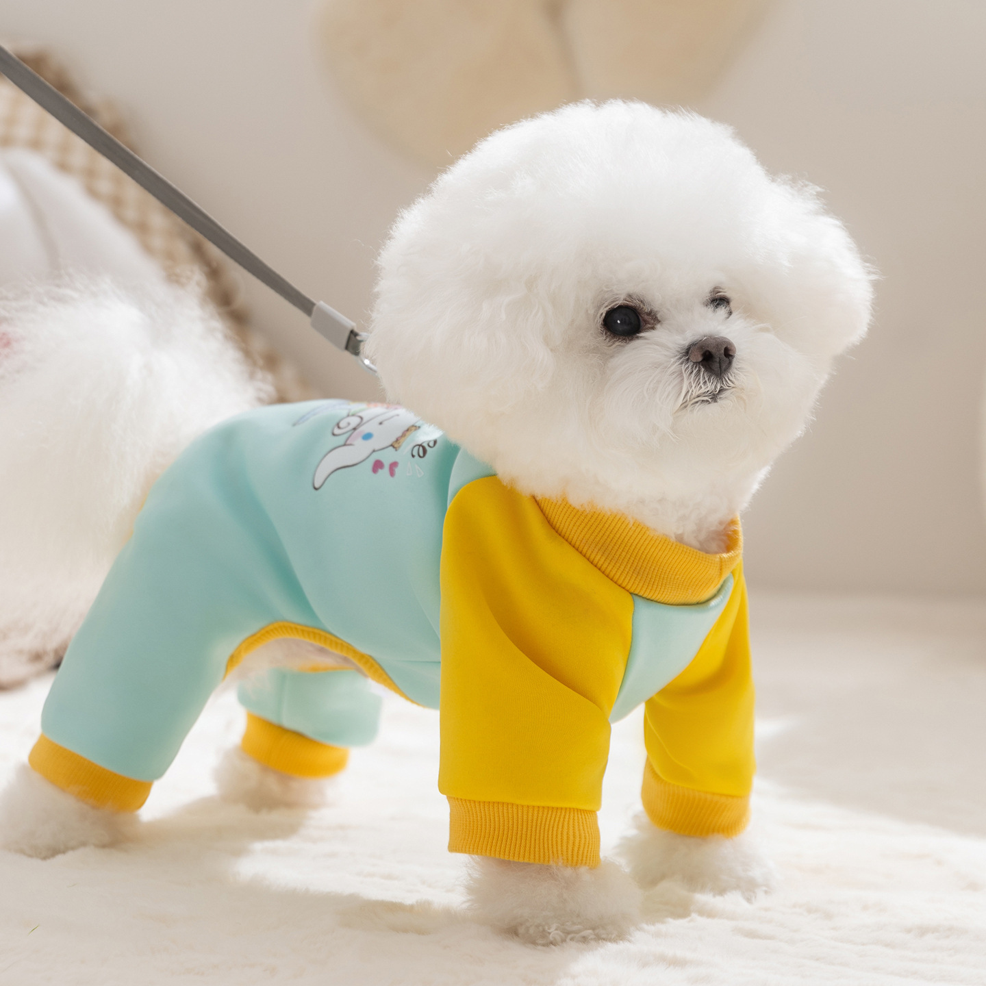 Otoño y invierno co-branding perros y gatos tracción chaqueta de cuatro patas ropa de perro pequeño y mediano que osos Teddy ropa de mascotas