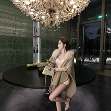 【贵气天成】领口拼接可拆卸貉子毛披肩版毛呢外套斗篷女