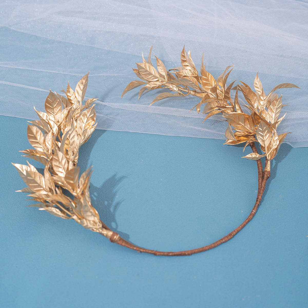 realistic golden headband for bride
