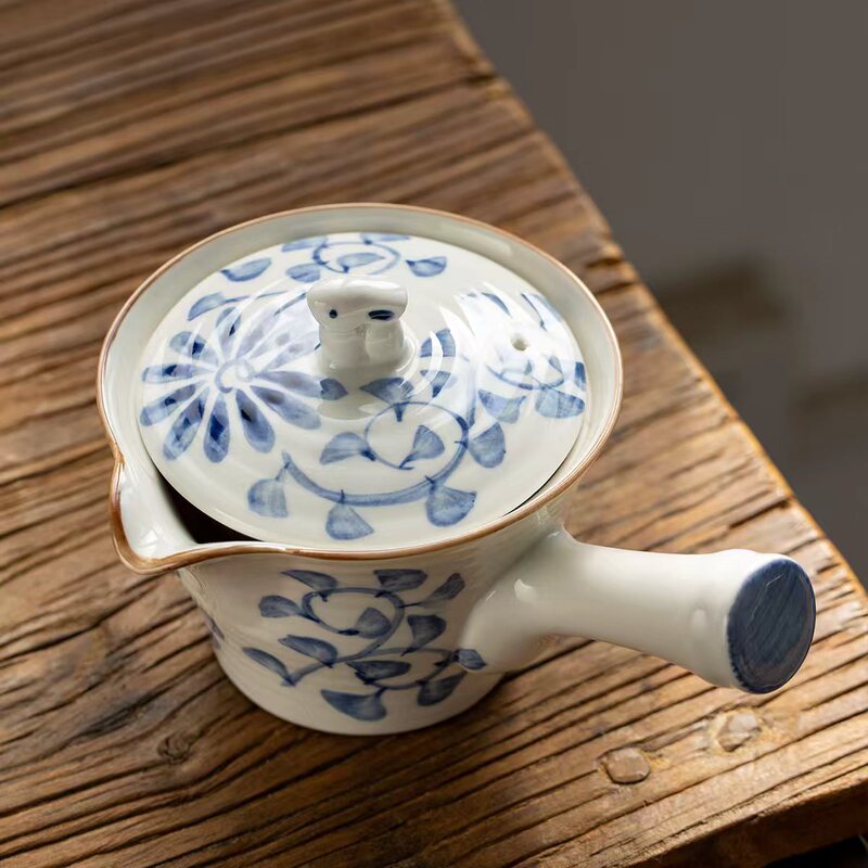 Japanese Imported Mino Ware Hand-Painted Tangcao Flower Rabbit Teapot Japanese-Style Teapot急須急須 with Filter Side-Handle Pot Japanese Imported Mino Ware Hand-Painted Tangcao Flower Rabbit Teapot Japanese-Style Teapot急須急須 with Filter Side-Handle Pot