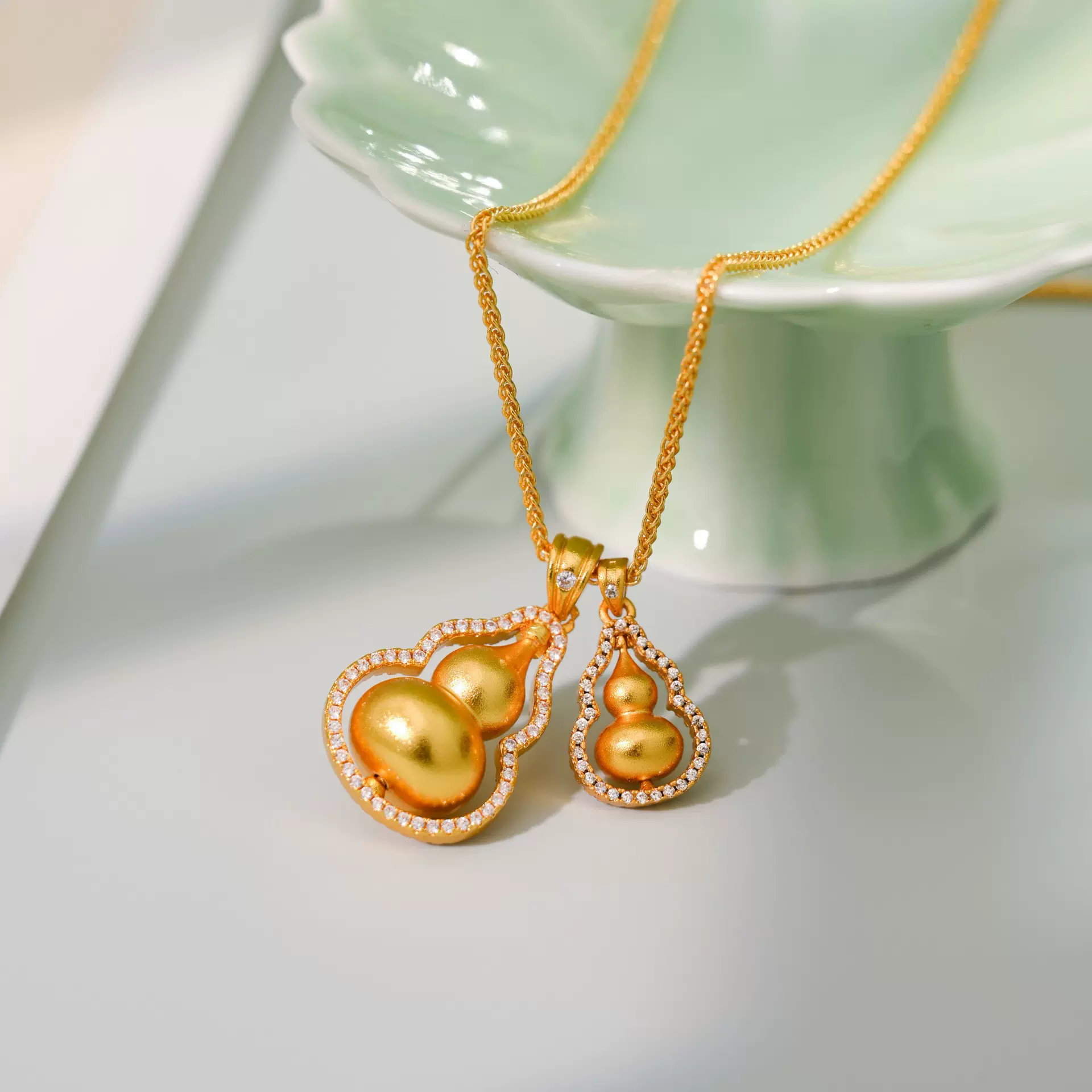 吊坠项链批发女饰品配饰轻奢小众高级感设计感服饰锁骨链葫芦精致