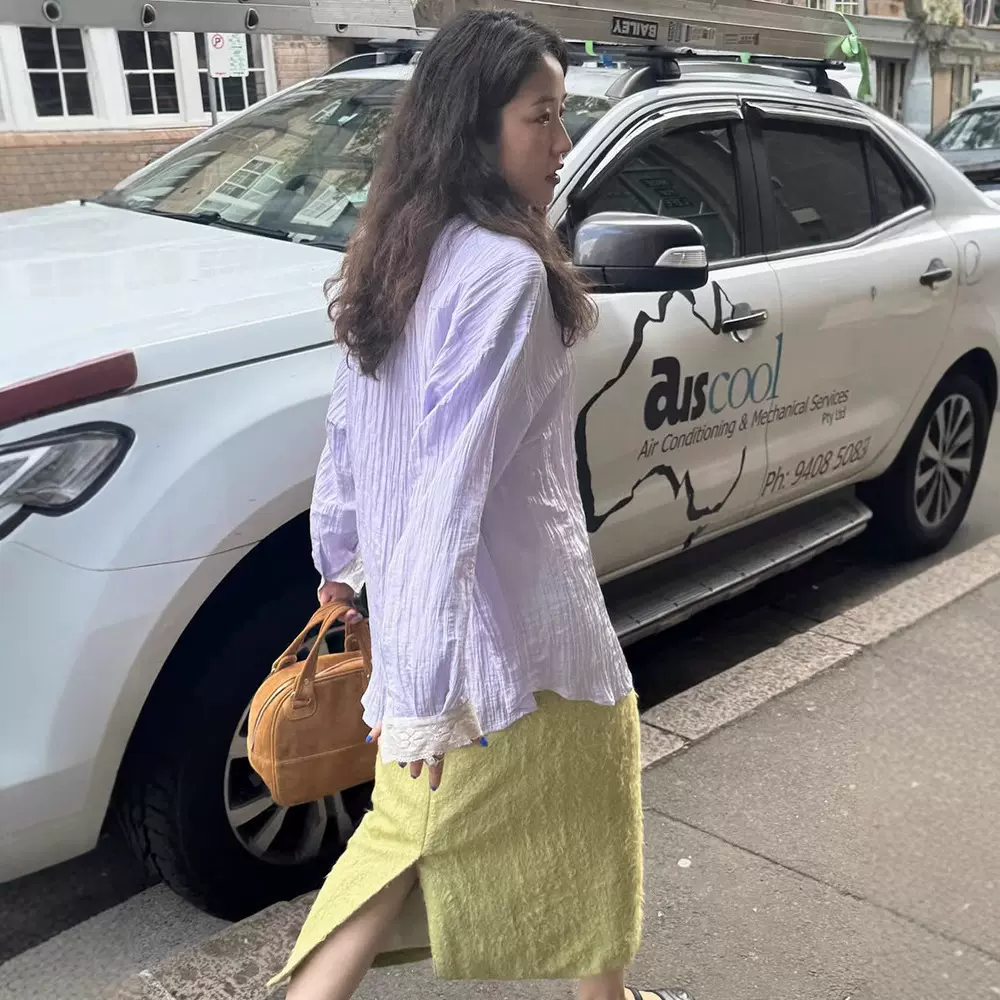现H 紫色蕾丝袖口拼接翻领衬衫2025春季女褶皱设计感宽松舒适上衣