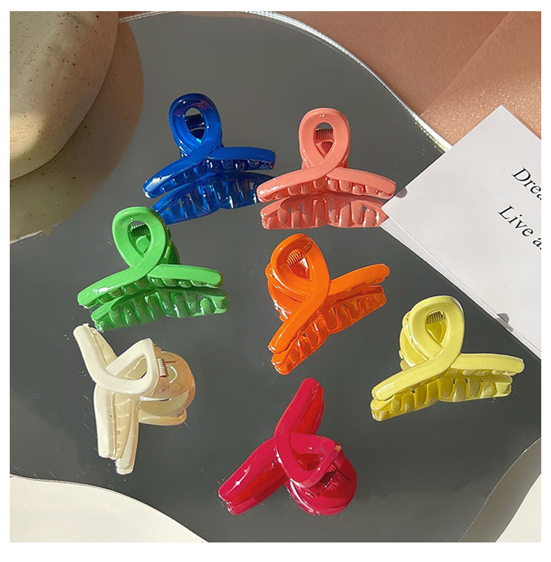 Simple Cute Style Candy Color Mini Claw Clip Hair Clip display picture 5