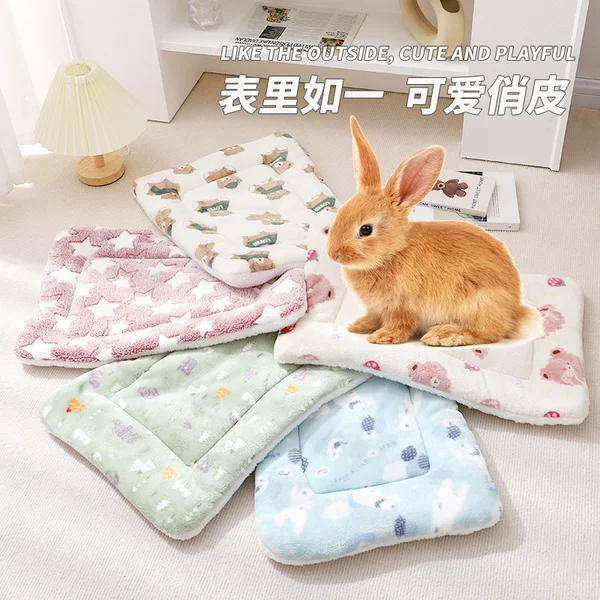 Small Pet Mat for Sleeping, Rabbit Small Pet Winter Warm Cover, Rabbit Cage Platform Mat, Hamster Autumn and Winter Sleeping Mat