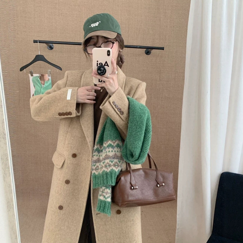 2025 New Herringbone Pattern Blogger-Style Suit Collar Double-Sided Wool Coat for Women, Double-Breasted Slim-Fit Jacket for Women