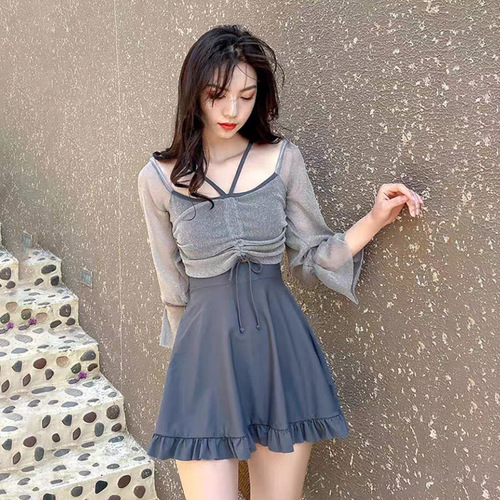 Swimsuit for women  new style covering belly, slimming fairy style student Internet celebrity hot spring one-piece long-sleeved Korean ins conservative